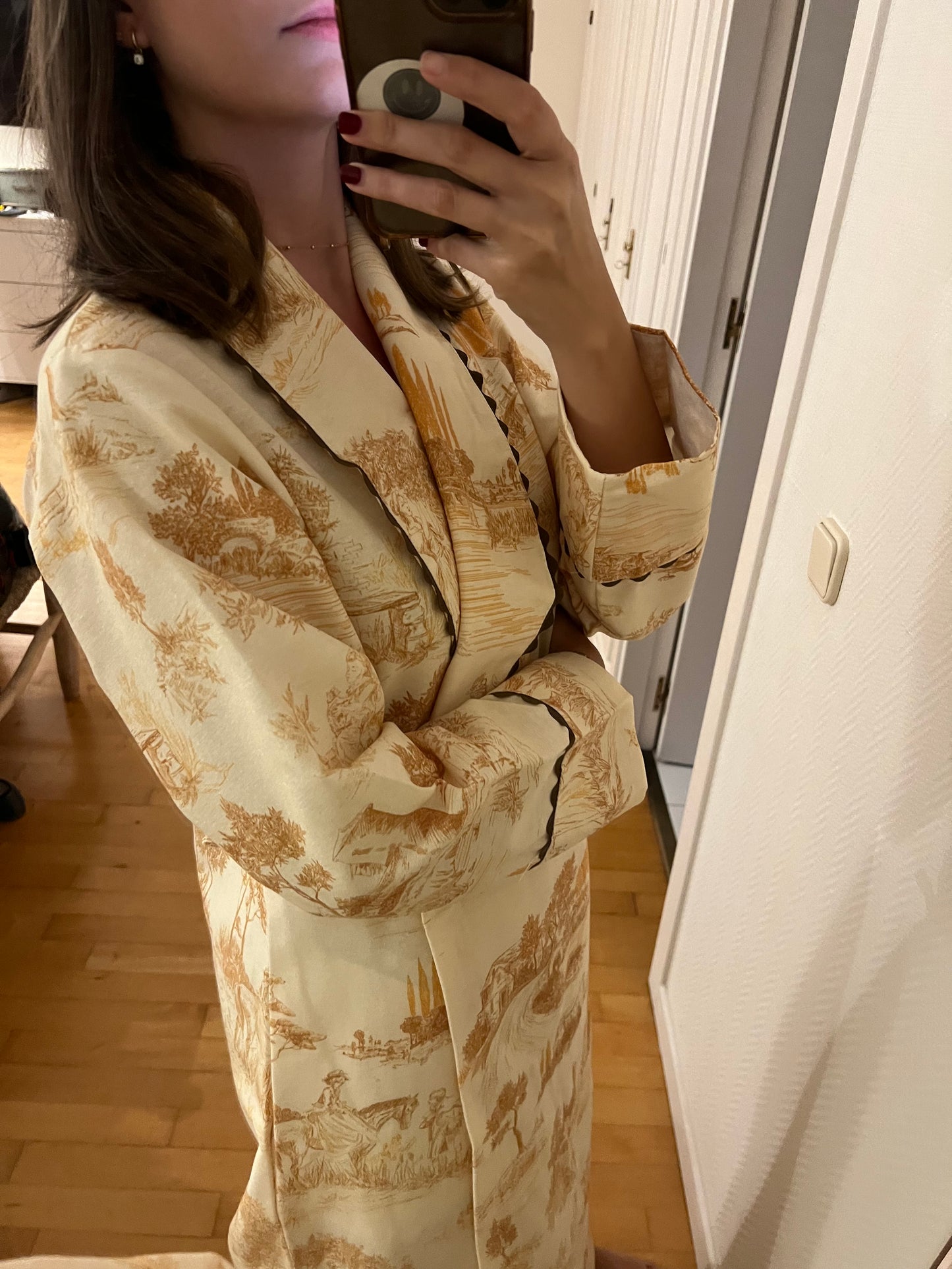 Bata Toile de jouy amarilla