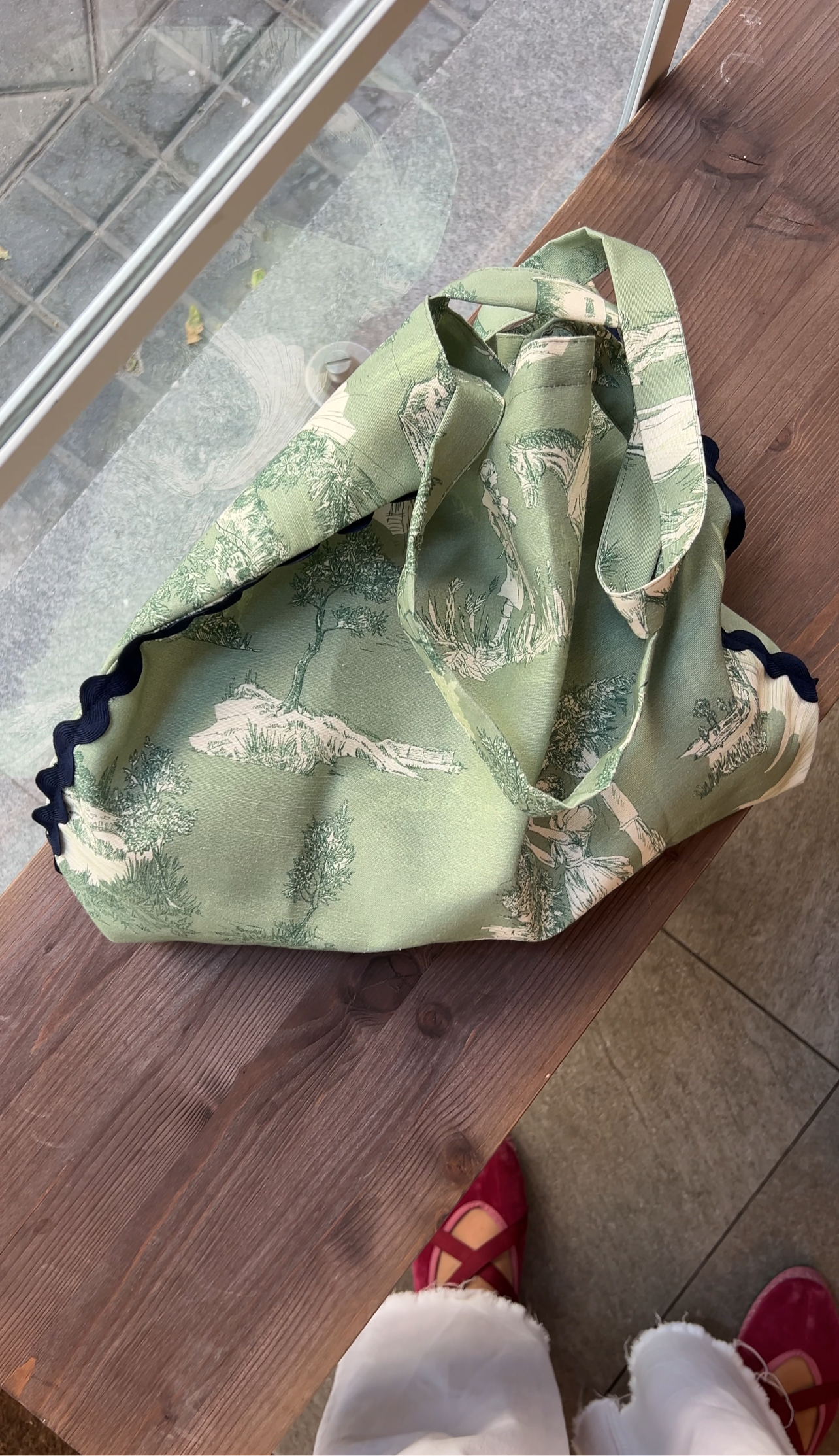 Tote bag