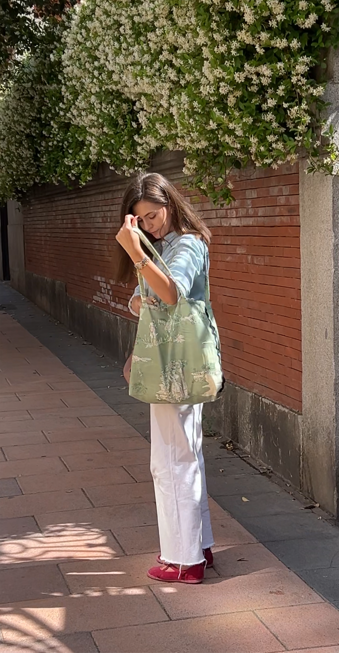 Tote bag