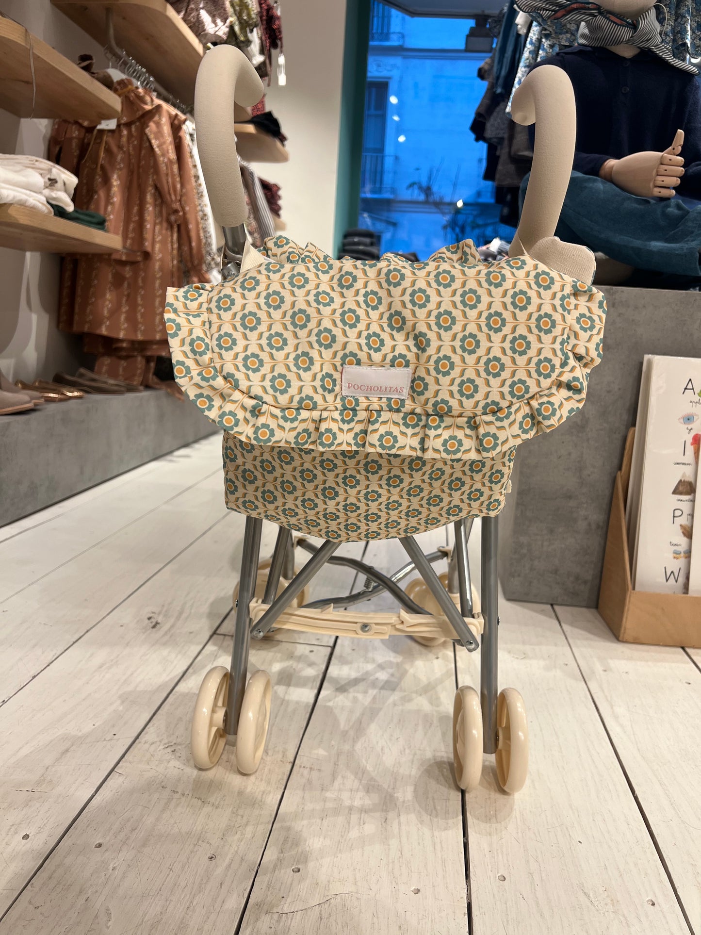 Bolsita para carrito muñeca flores naranjas